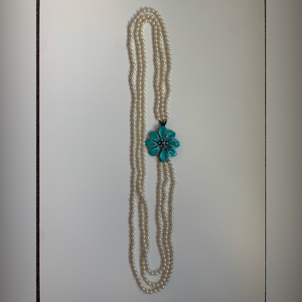 Statement necklace
